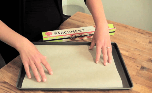 How to Use an Inverted Baking Sheet as a Stone Alternative