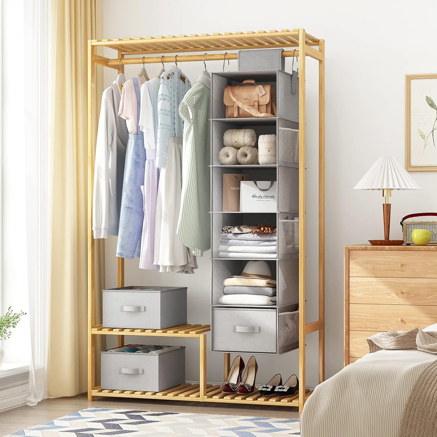 11 Chic Dorm Closet Organization Ideas - My Besuited Home