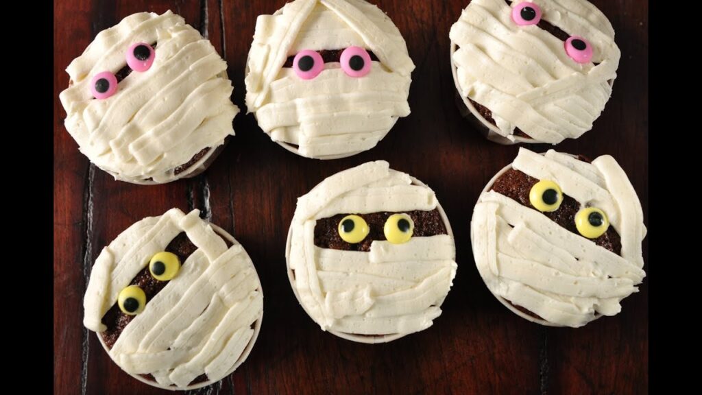 Halloween Breakfast Mummy Muffins