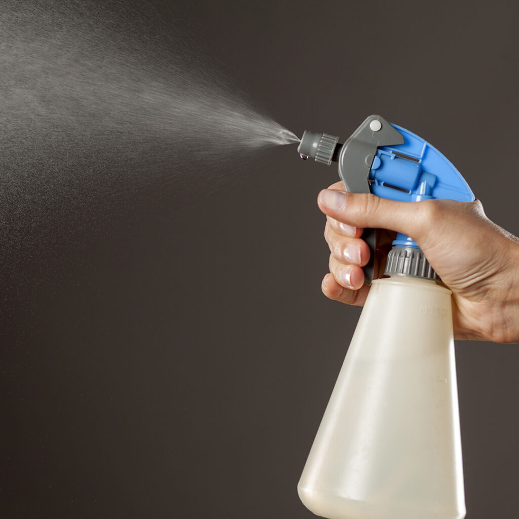 How to Make Weed Killer Recipe with Vinegar, Salt, and Dawn