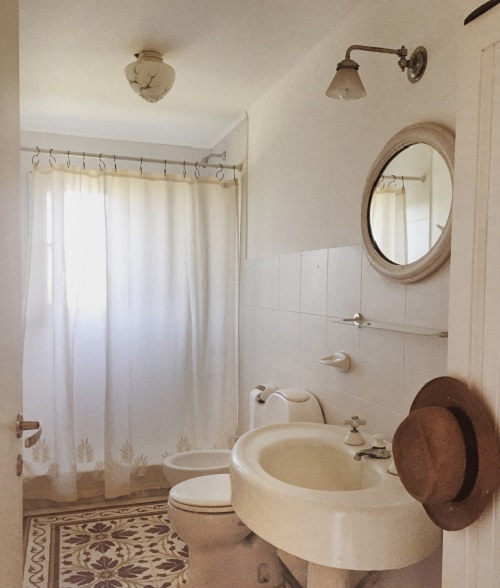 How to Get Rid Of Yellow Spots on Bathroom Ceiling