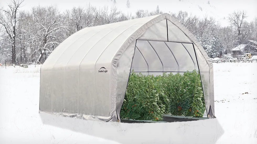 Ways to Heat a Greenhouse in Winter Without Electricity