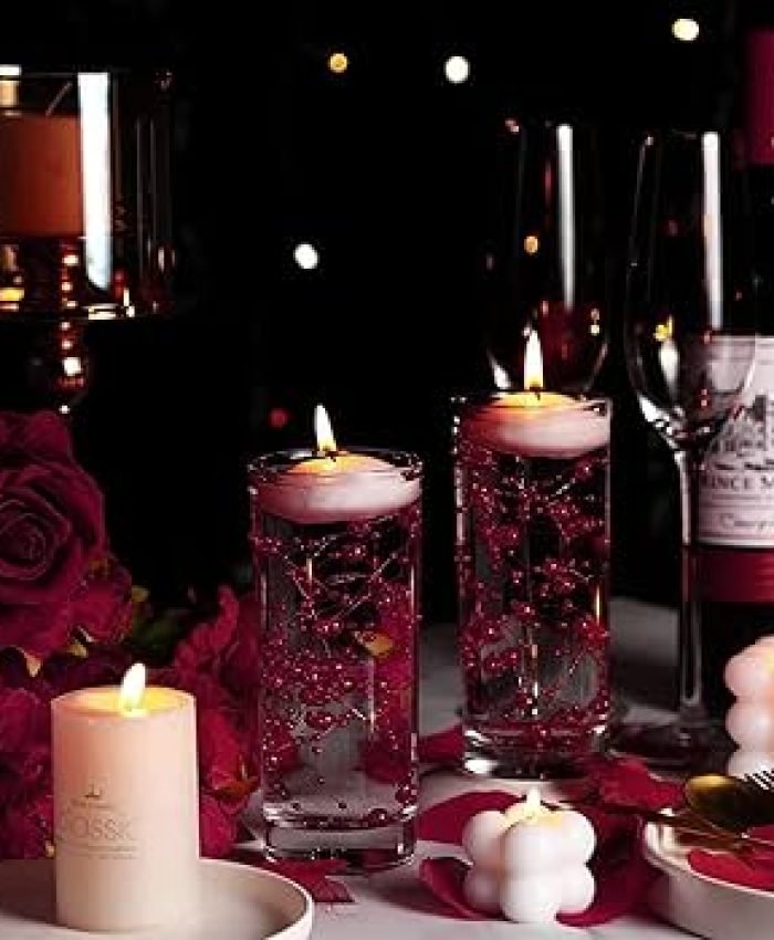 Burgundy Christmas Décor Ideas